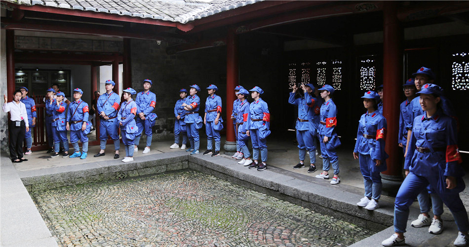 在古田会议光芒照耀下BBunion人继续前进